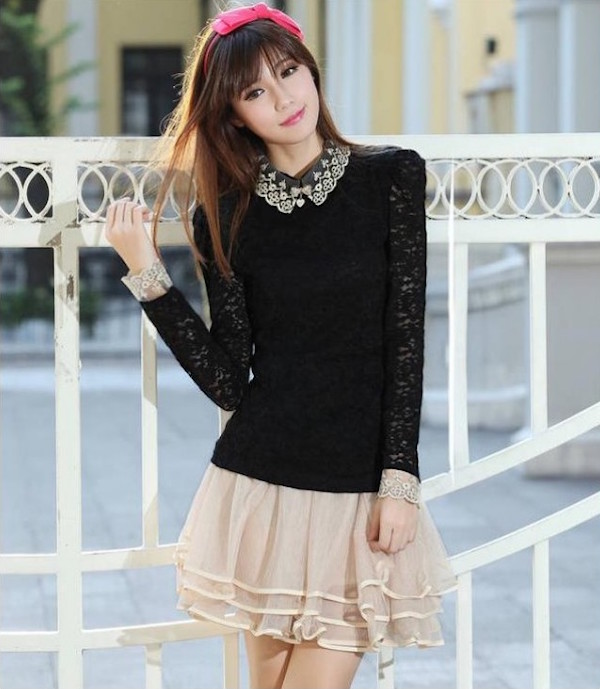 WT21236 Pretty Lace Top Black