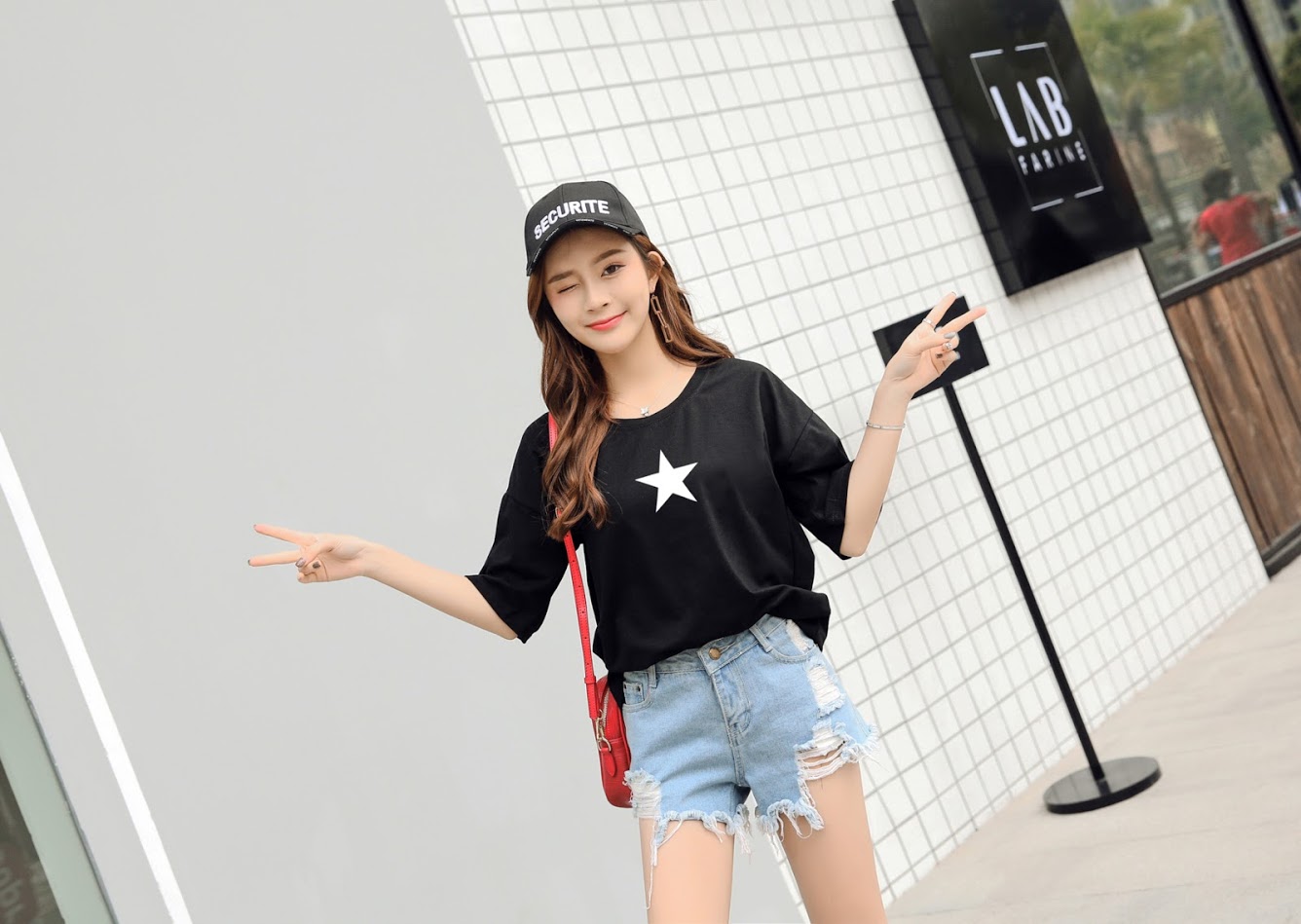 QA-391 Women Casual Graphic Shirt Star