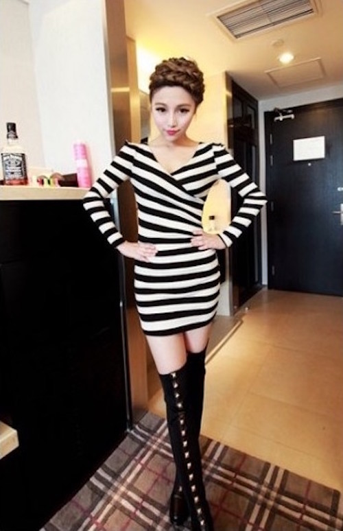 WD21515 Fashion Plunge Dress Stripe