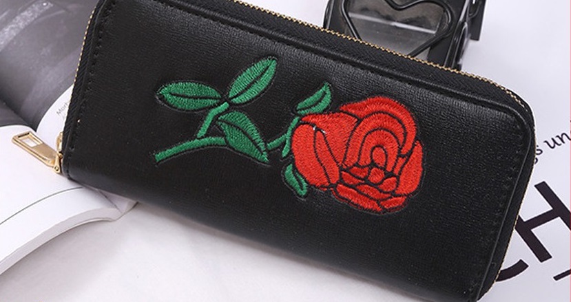 KW80339 Ladies Rose Style Purse Black