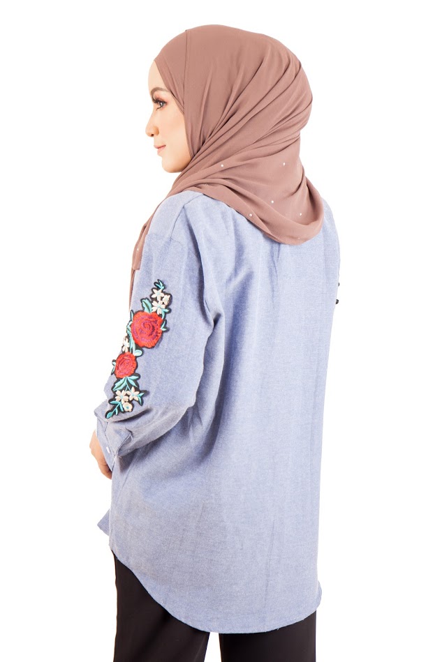 QA-400 Women Rose Embroidery Top Blue Grey