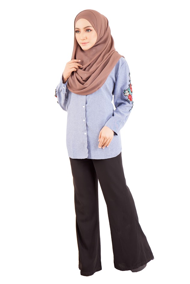 QA-400 Women Rose Embroidery Top Blue Grey