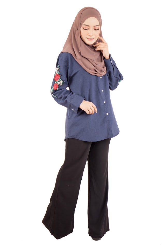 QA-400 Women Rose Embroidery Top Navy Blue