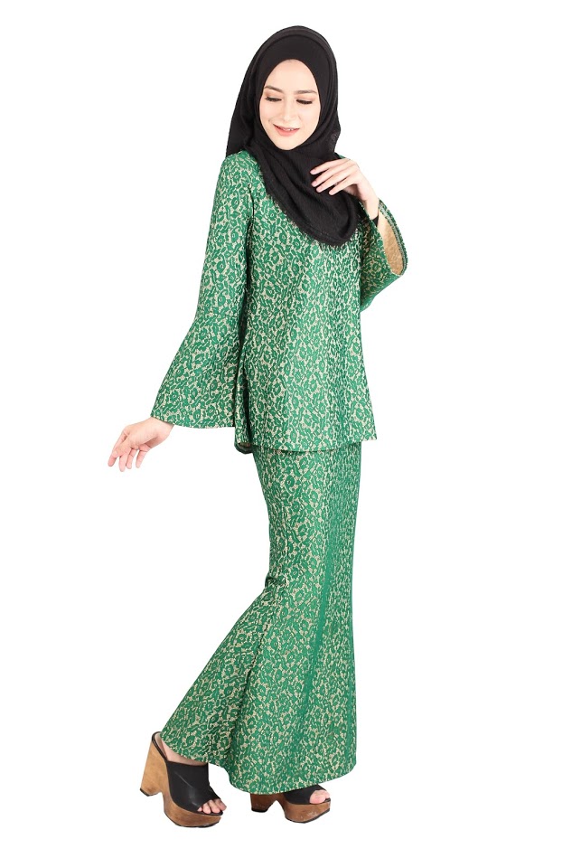 QA-404 Women Baju Kurung Green