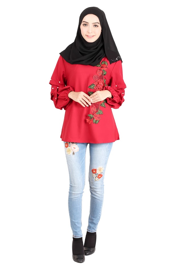 QA-413 Women Rose Embroidery Blouse Red