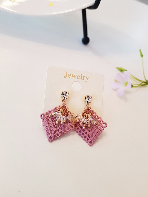 KR-004 Charming Earring Pink