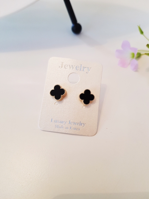 KR-010 Cute Earring Black