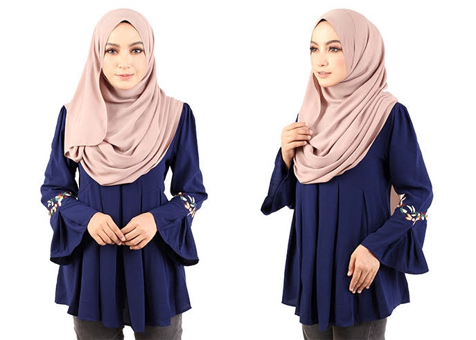 QA-424 Women Muslimah Flare Top Blue