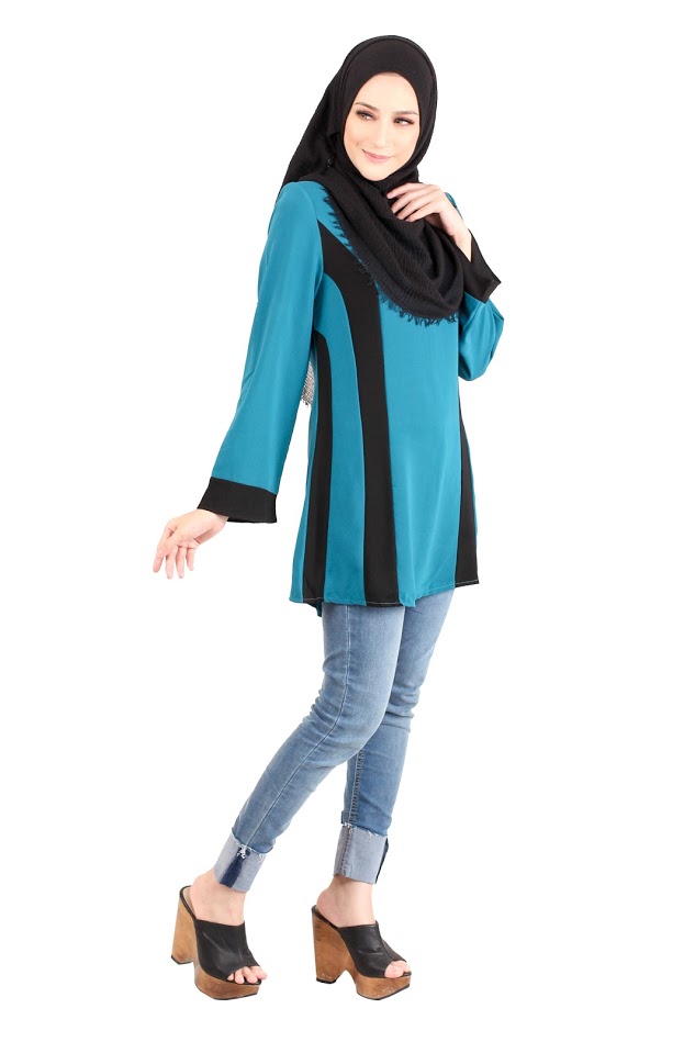 QA-433 Stylish Women Top Turquoise