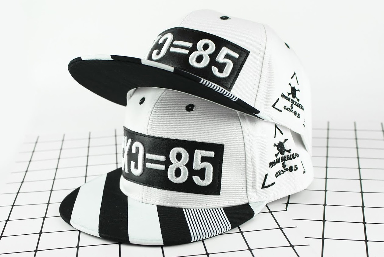 QA-435 Trendy Snapback Cap White