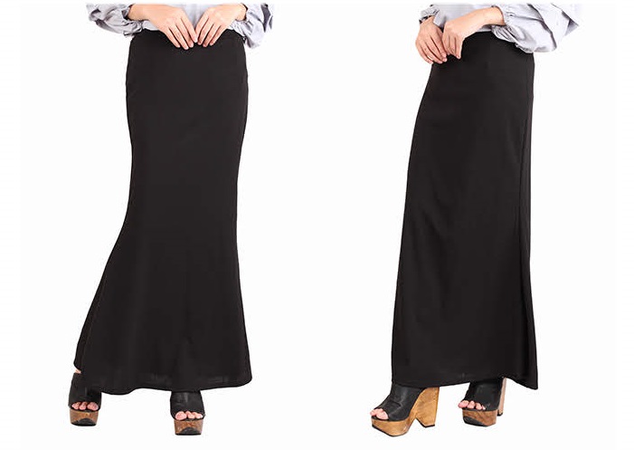 QA-441 Women Flare Maxi Skirt Black