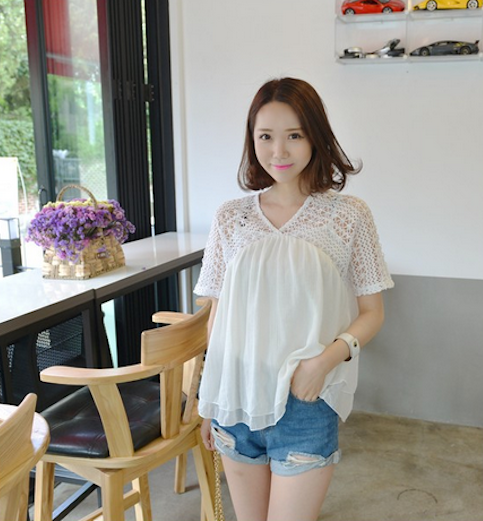 WT21565 Feminine Lace Blouse White