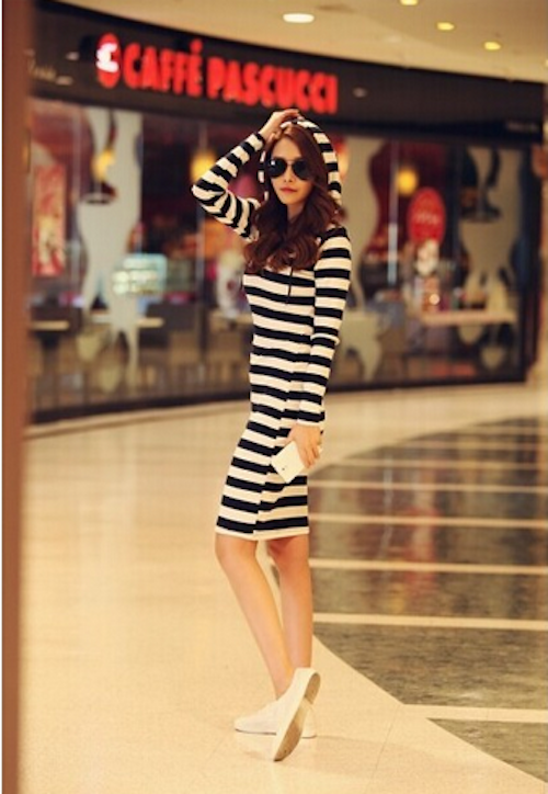 WD21618 Hooded Bodycon Dress As Picture