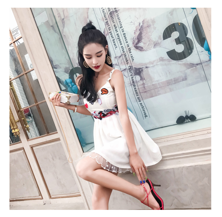 GW2238 Charming V-Neck Dress White