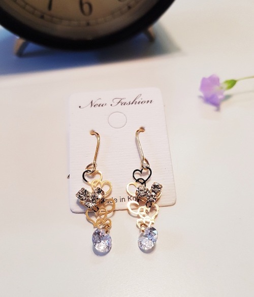 KR-036 Elegant Earring As Pic