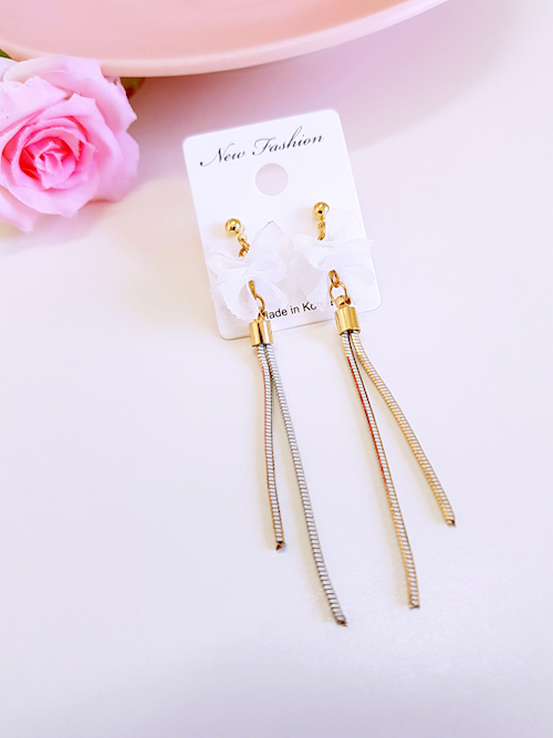 KR-043 Stylish Earring White