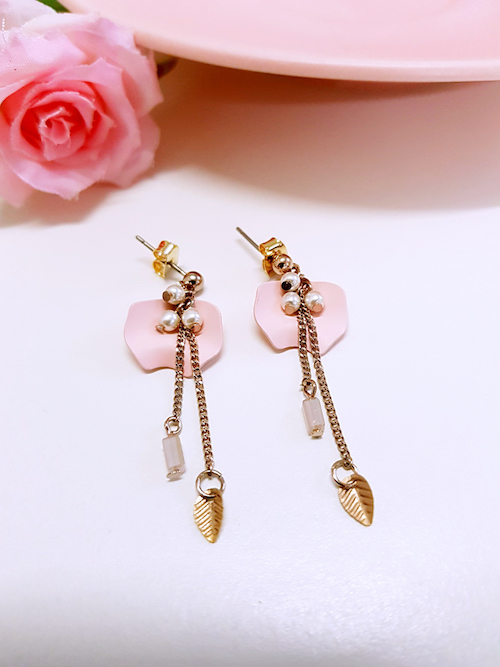 KR-046 Pretty Earring Pink