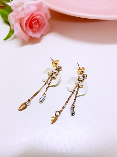 KR-046 Pretty Earring White