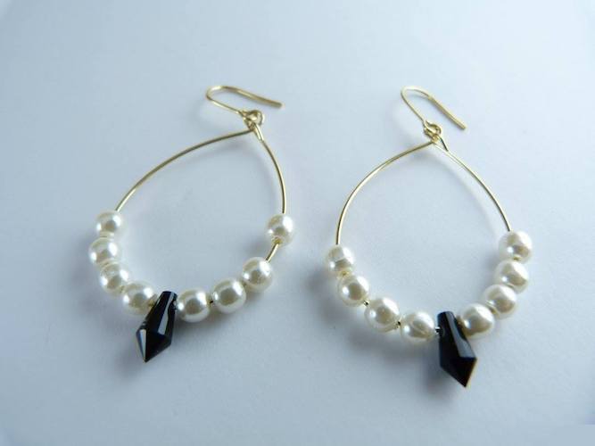 KR-103 Pretty Earring Black