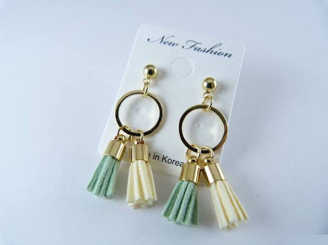 KR-104 Trendy Earring As Pic