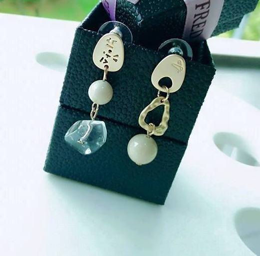 KR-115 Pretty Earring As Pic