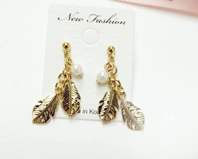 KR-119 Pretty Earring Gold