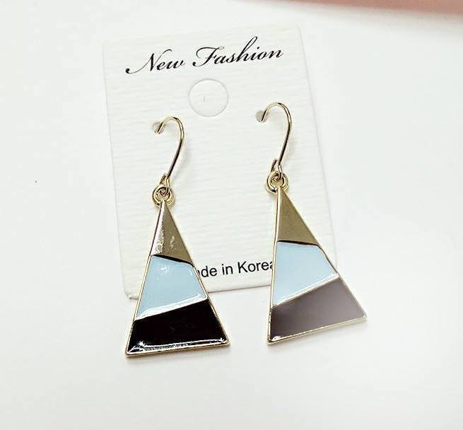 KR-121 Stylish Earring Black