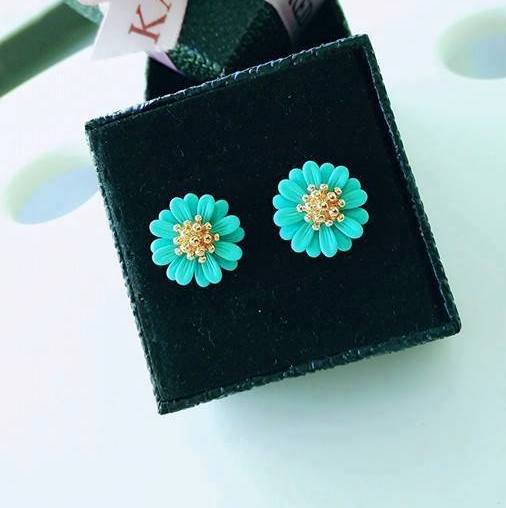 KR-142 Trendy Earring Mint