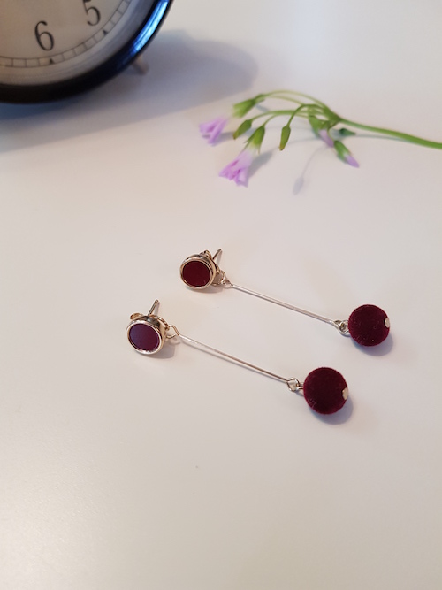 KR-071 Stylish Earring Maroon