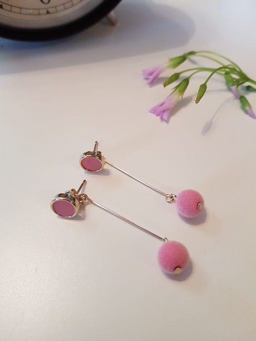 KR-071 Stylish Earring Pink