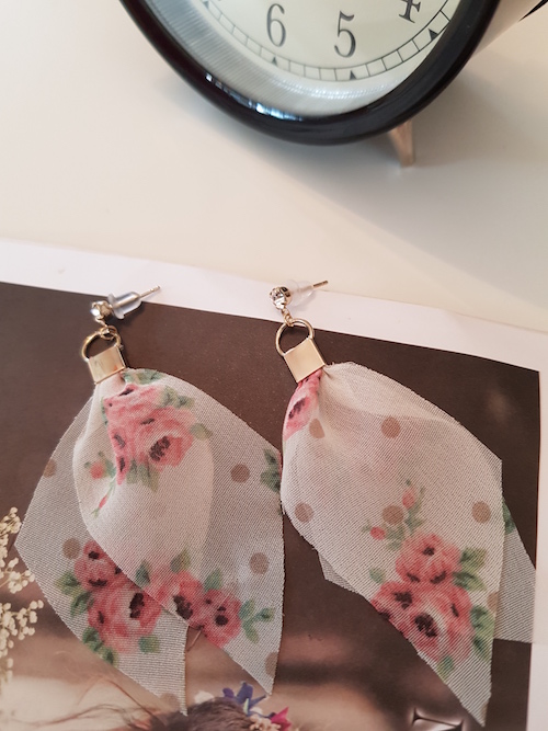 KR-076 Fashion Earring As Pic