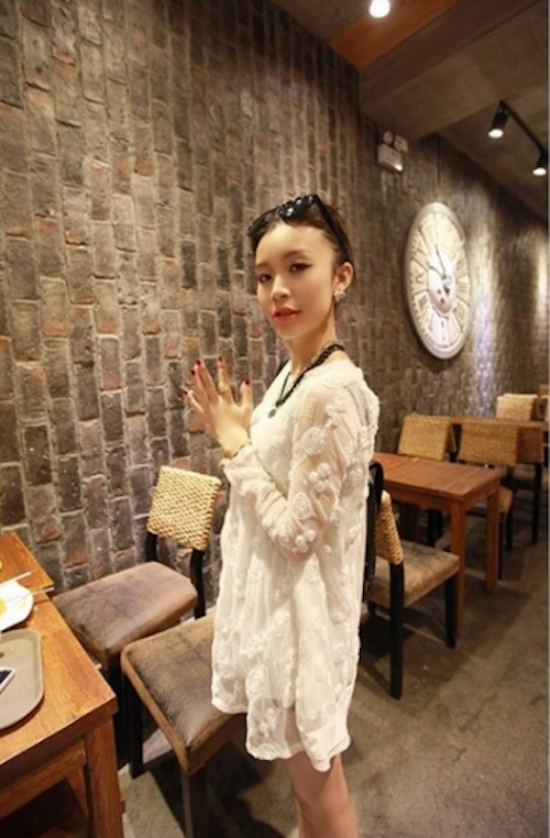 WT21709 Lovely Embroidered Top White