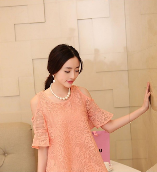 WT21710 Cold Shoulder Lace Top Pink