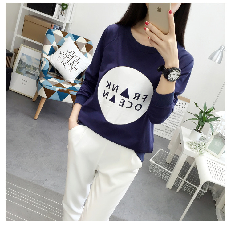 GW2284 Casual Graphic Top Blue