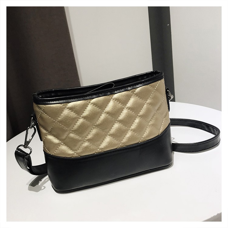 KW80375 Casual Ladies Bag Gold