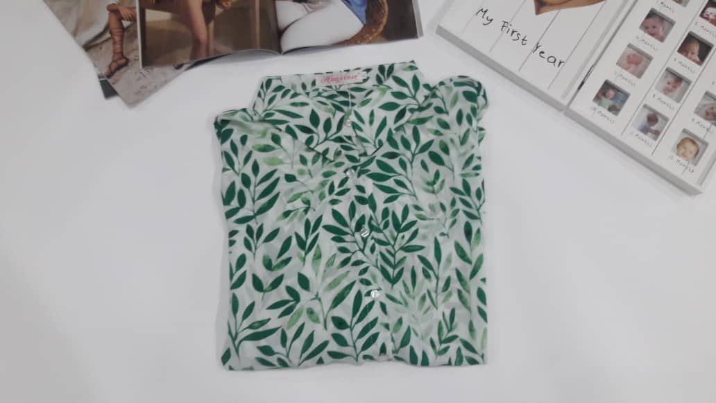 WT7680 Women's Printed Top Green