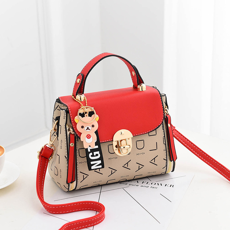 QA-506 Lovely Bear Casual Handbag Red