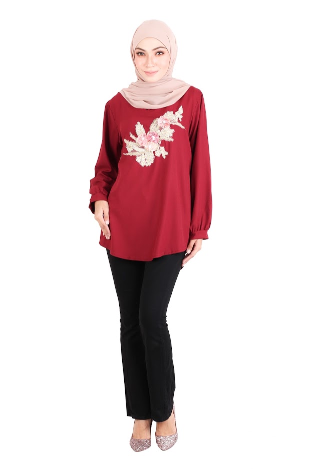 QA-523 Women's Floral Embroidery Blouse Maroon