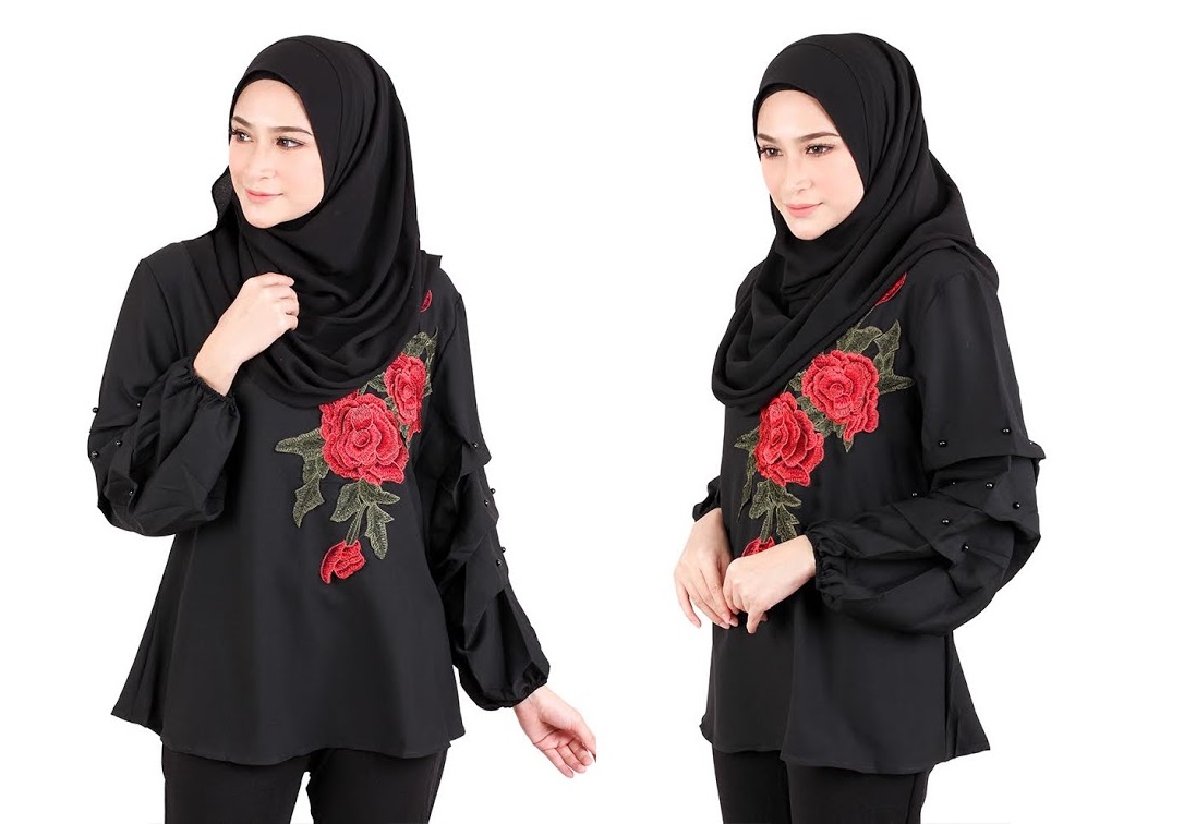 QA-522 Floral Embroidery Blouse Black