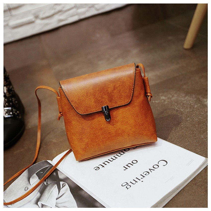 KW80417 VINTAGE STYLE SQUARE BAG LIGHT BROWN