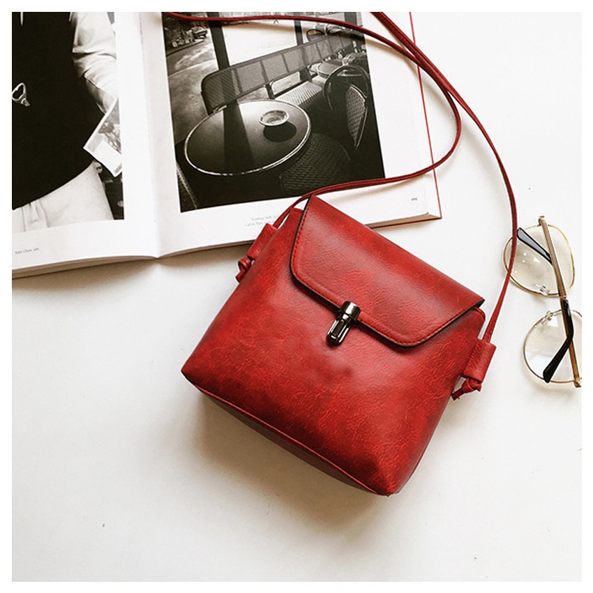 KW80417 VINTAGE STYLE SQUARE BAG RED