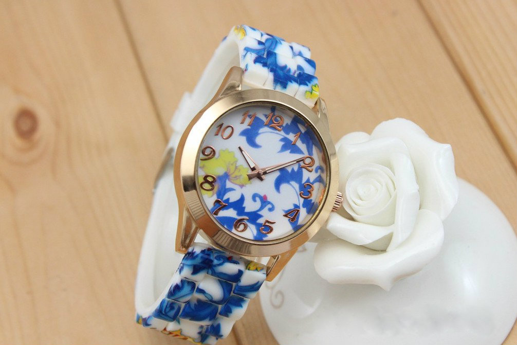 FG008 Trendy Watches Blue