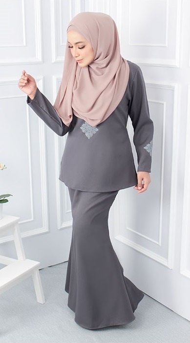 QA-551 WOMEN'S ELEGANT KURUNG GREY