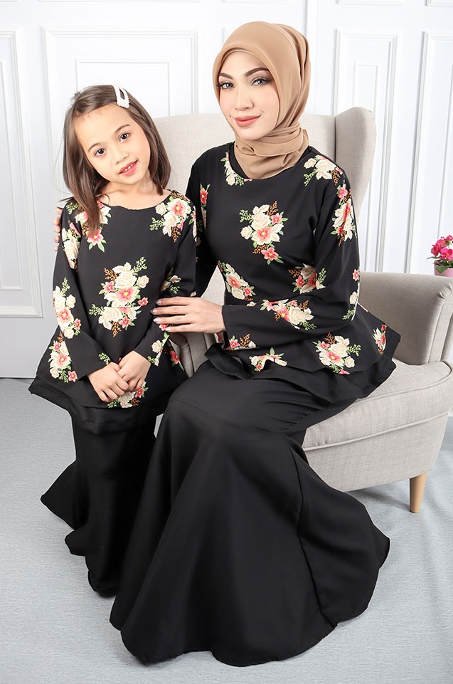 QA-555 WOMEN'S PEPLUM KURUNG BLACK