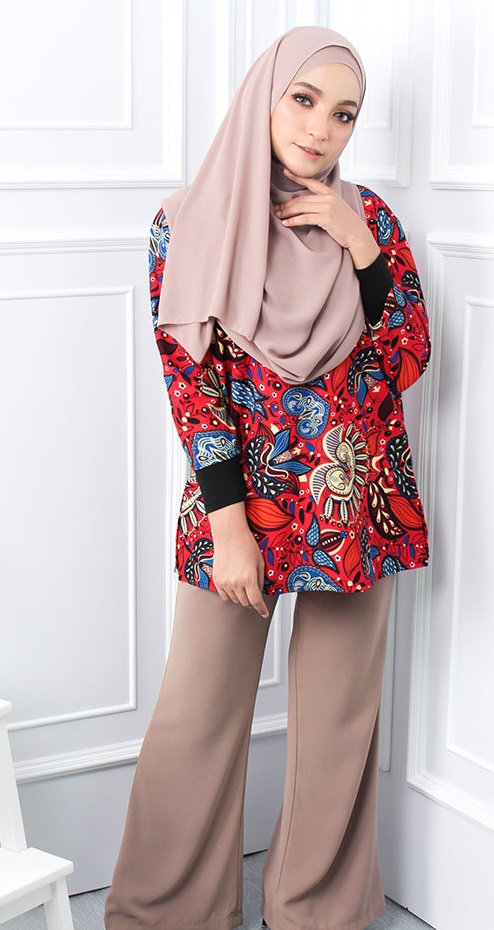 QA-563 WOMEN'S PRINTED TOP 02 RED