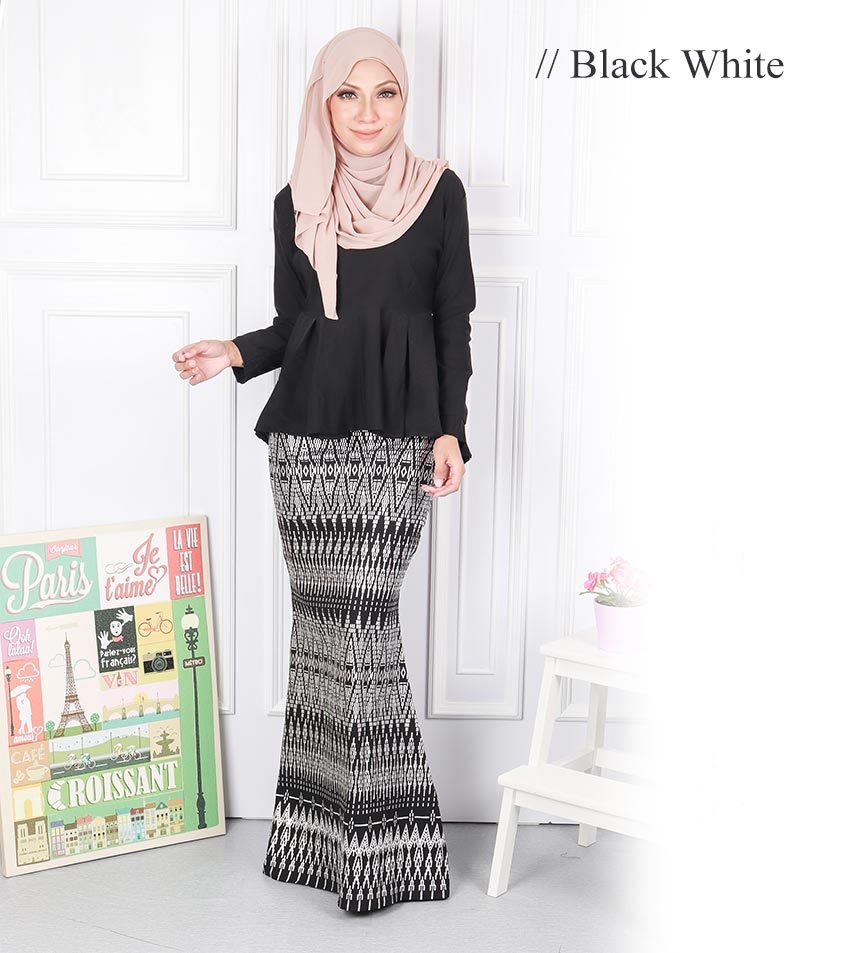 QA-569 ELEGANT SONGKET MODERN KURUNG BLACK WHITE