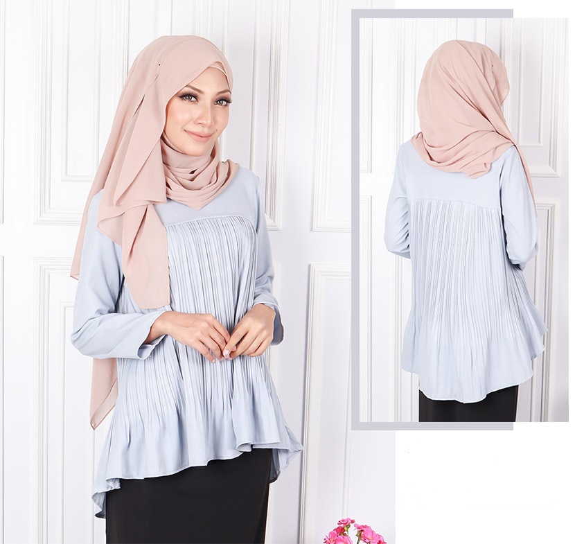 QA-582 PLEATED FLARE BLOUSE LIGHT GREY