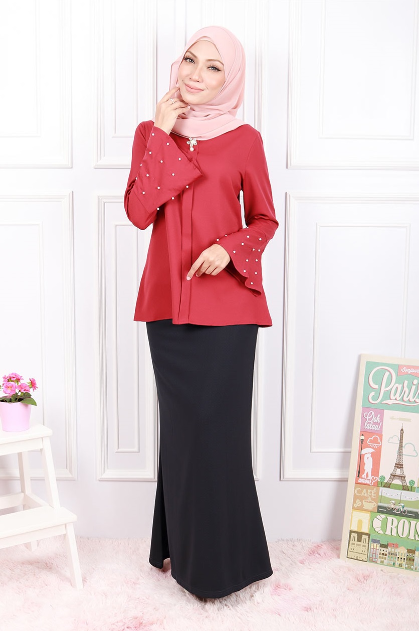 QA-586 WOMEN FUSION TOP RED