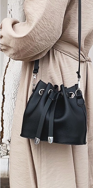 KW80460 CASUAL BUCKET BAG BLACK