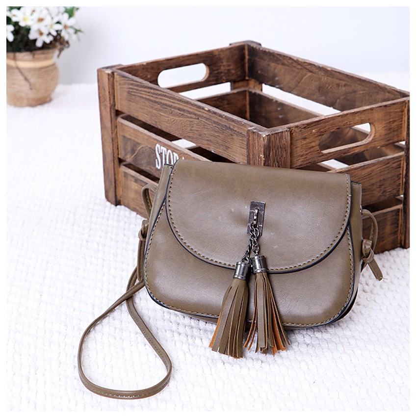 KW80493 SLING BAG DARK BROWN